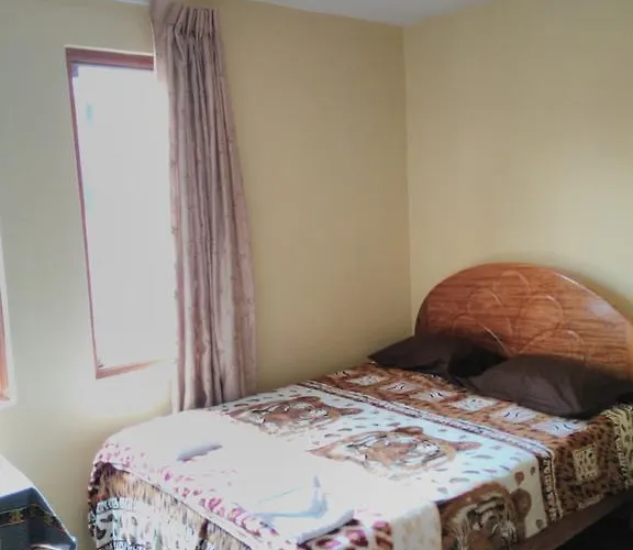 Guest house Huaypo House & Lodging *